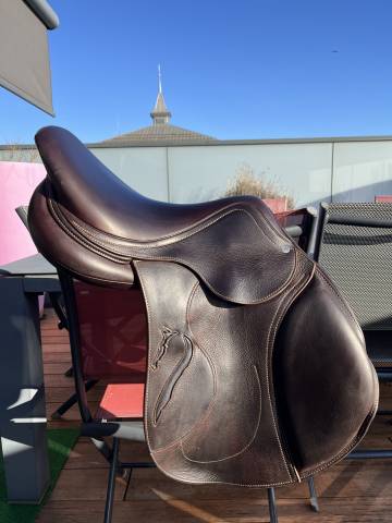 Sella da salto ostacoli Antarès  17" - 2022