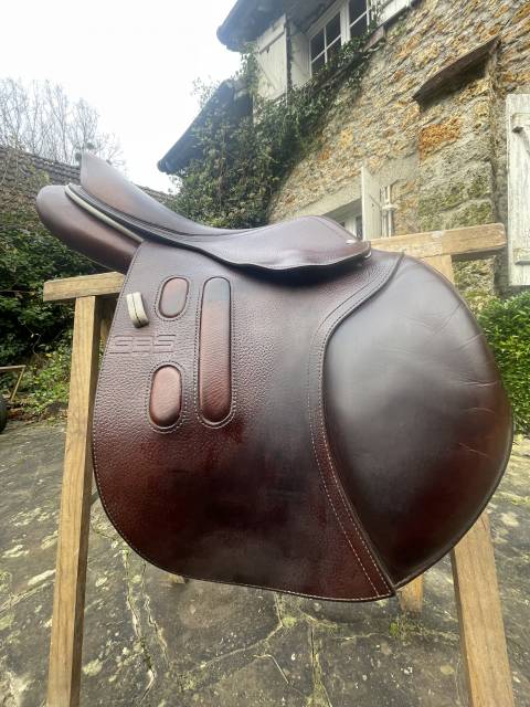 Sella da salto ostacoli GBS  17" - 2020