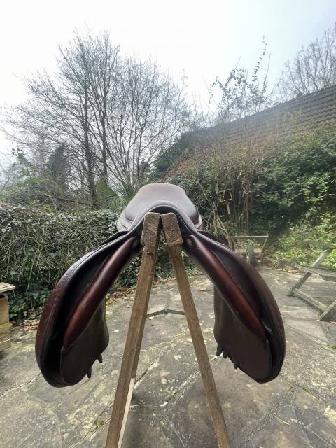 Sella da salto ostacoli GBS  17" - 2020