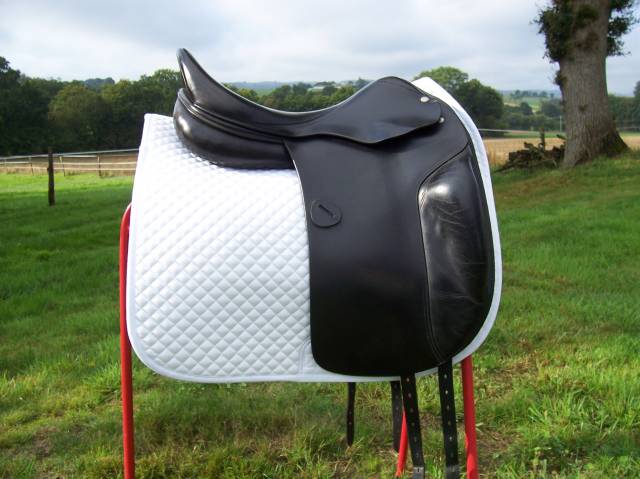 Sella da dressage Amerigo  18" - 2018