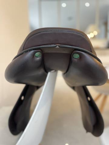 Sella da salto ostacoli Equipe  17.5" - 2023