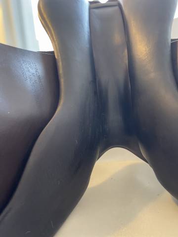 Sella da salto ostacoli Equipe  17.5" - 2023