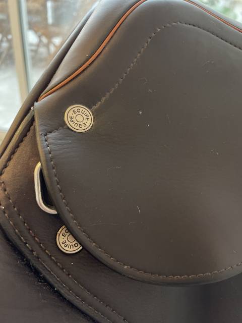 Sella da salto ostacoli Equipe  17.5" - 2023