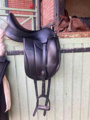 Sella da dressage Forestier  17.5" - 2021
