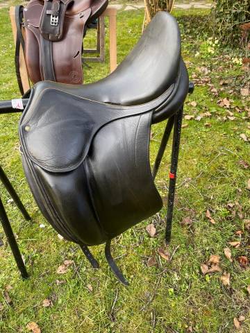 Sella da dressage Childeric  17" - 2001