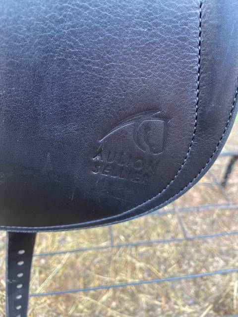Sella da dressage Aulion  18" - 2024