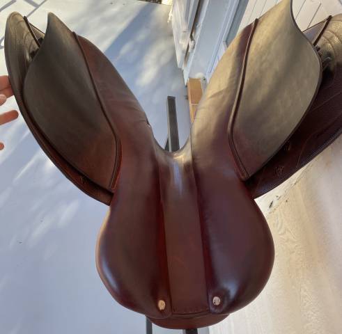 Sella da salto ostacoli CWD  18" - 2014