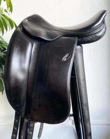 Sella da dressage Belloir Saumur  17" - 1997