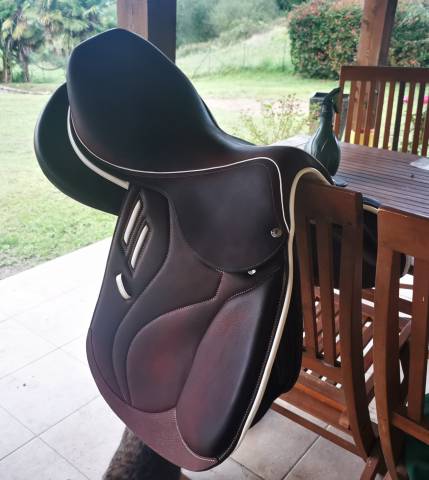 Sella da salto ostacoli Devoucoux  17.5" - 2017