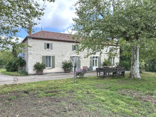 Azienda agricola In vendita Lot-et-Garonne
