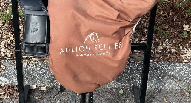 Sella da dressage Aulion  17" - 2022
