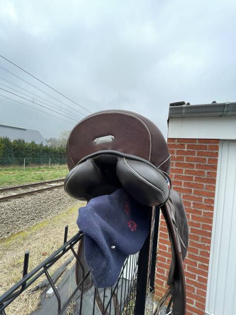 Sella da dressage Zaldi Bizrritz 18" - 2018