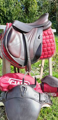 Sella da cross CWD  17.5" - 2020