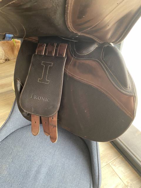 Sella da salto ostacoli Ikonic  17" - 2019