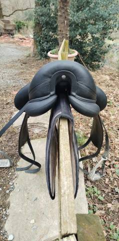 Sella da dressage Devoucoux  17" - 2021