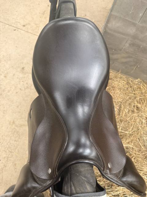 Sella da salto ostacoli Forestier  17" - 2023