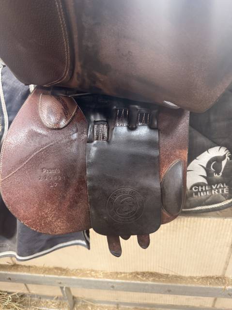 Sella da salto ostacoli Forestier  17" - 2023