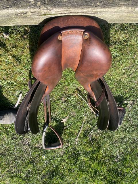 Sella da salto ostacoli Butet  16.5" - 2014