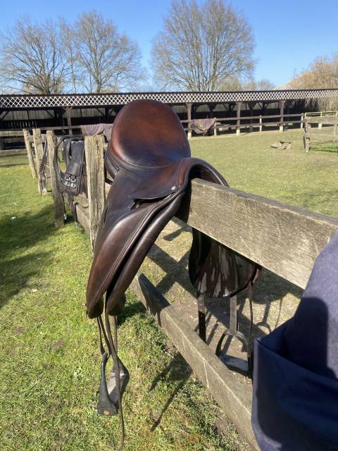 Sella da dressage Butet  17" - 2010