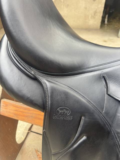 Sella da dressage Devoucoux  17.5" - 2020