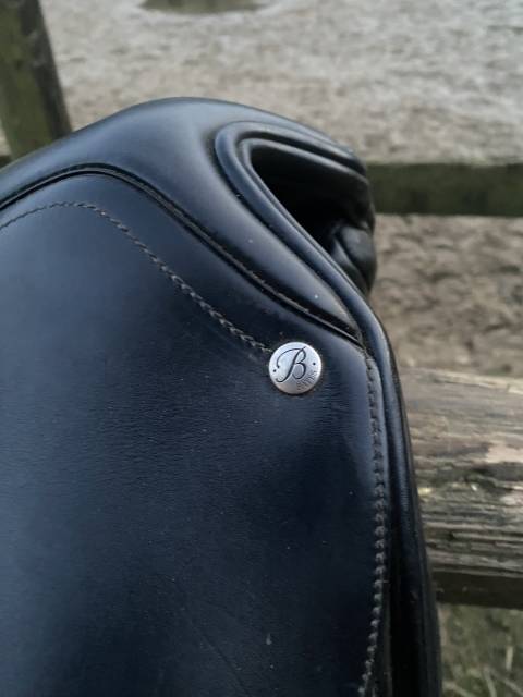 Sella da dressage Bates  17.5" - 2020