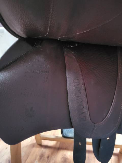 Sella da salto ostacoli Devoucoux  17" - 2020