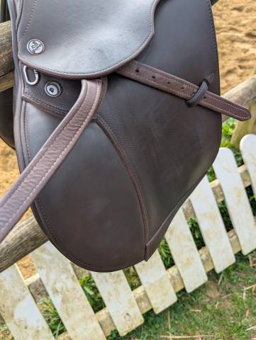 Sella da salto ostacoli Prestige Italia  17" - 2021