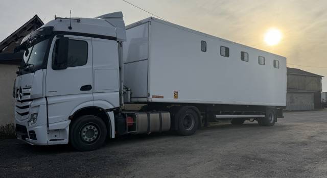 Semirimorchio Cavalli Mercedes  2019 Occasione