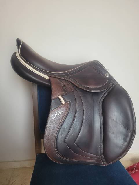 Sella da salto ostacoli CWD  17" - 2016