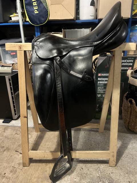 Sella da dressage Passier  18" - 2003