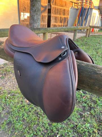 Sella da salto ostacoli Antar&egrave;s  16.5" - 2019