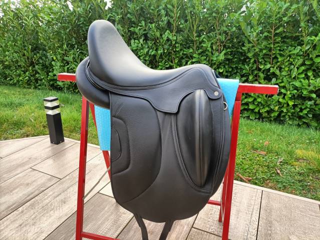 Sella da dressage Antarès  18" - 2024