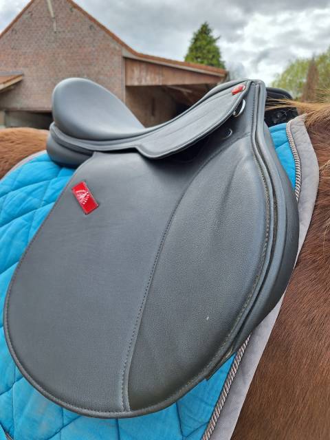 Sella da trekking   18" - 2020