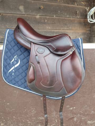 Sella da salto ostacoli Antarès  17" - 2020