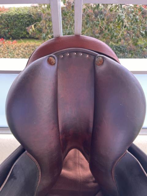 Sella da salto ostacoli Butet  17.5" - 2018