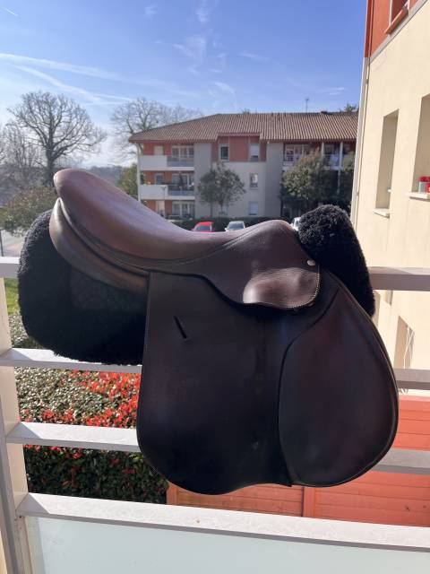 Sella da salto ostacoli Butet  17.5" - 2018