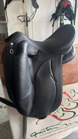 Sella da dressage Devoucoux  17" - 2021