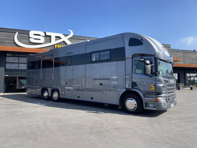 Camion per Cavalli STX  2012 Occasione