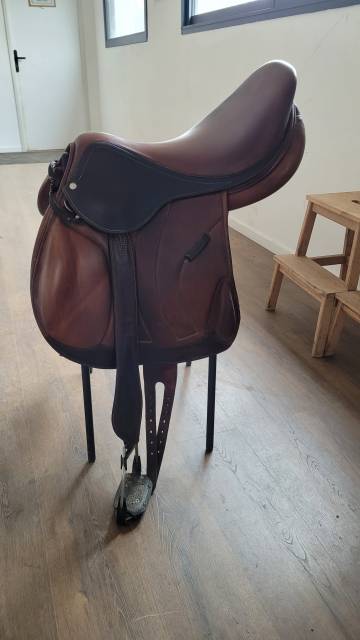 Sella mista Antar&egrave;s  18" - 2020