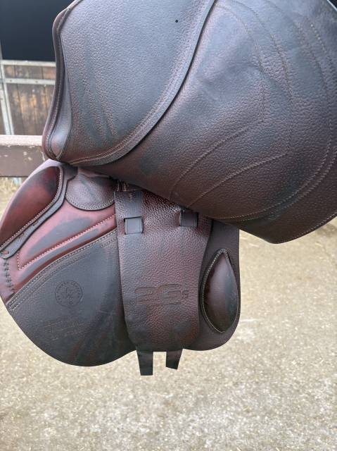 Sella da salto ostacoli CWD  17.5" - 2022