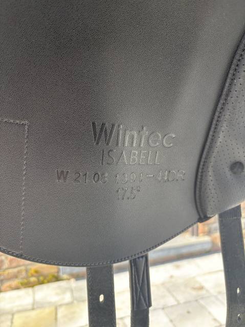Sella da dressage Wintec  17.5" - 2024
