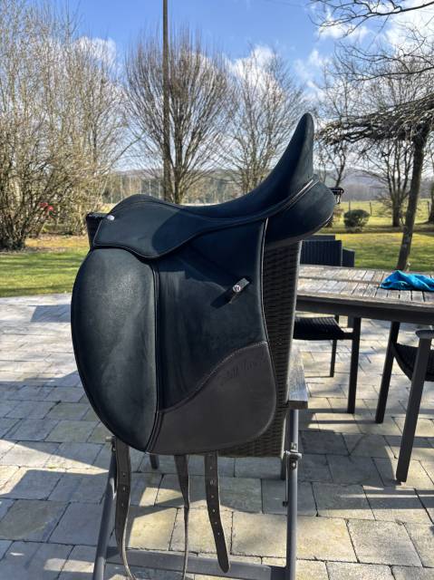 Sella da dressage Wintec  17.5" - 2024