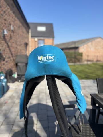 Sella da dressage Wintec  17.5" - 2024