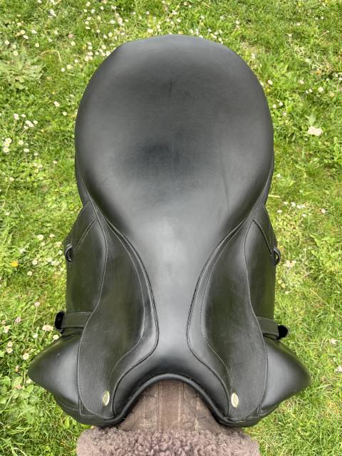 Sella da dressage CWD SE 08 17" - 2021