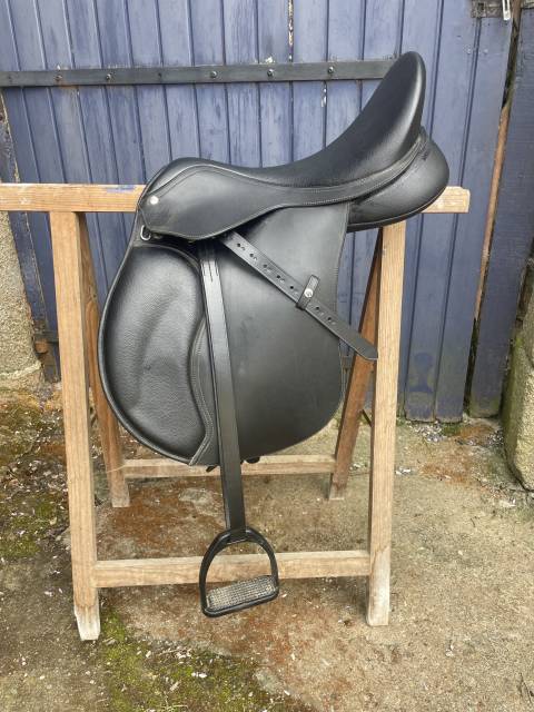 Sella mista Wintec  17.5" - 2025