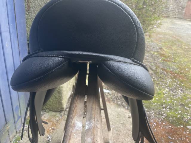 Sella mista Wintec  17.5" - 2025