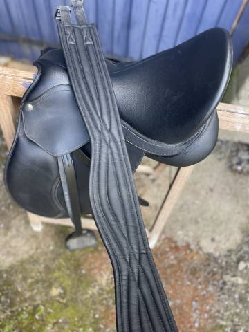 Sella mista Wintec  17.5" - 2025