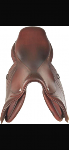 Sella da salto ostacoli CWD Optim close contact SE03 17.5" - 2021