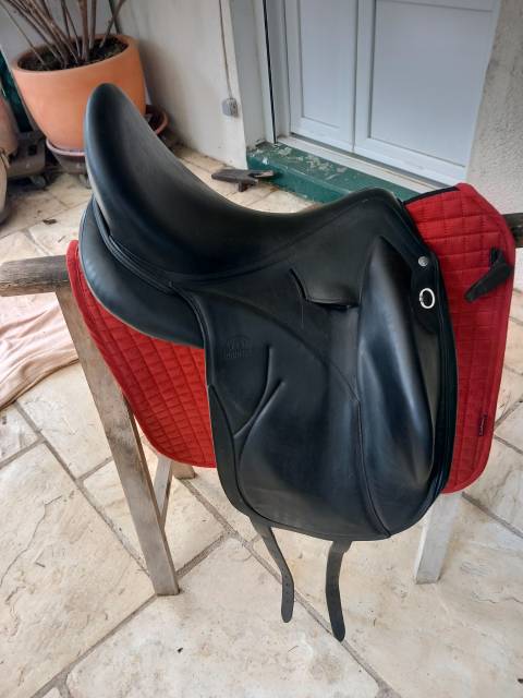 Sella da dressage Devoucoux  17.5" - 2021