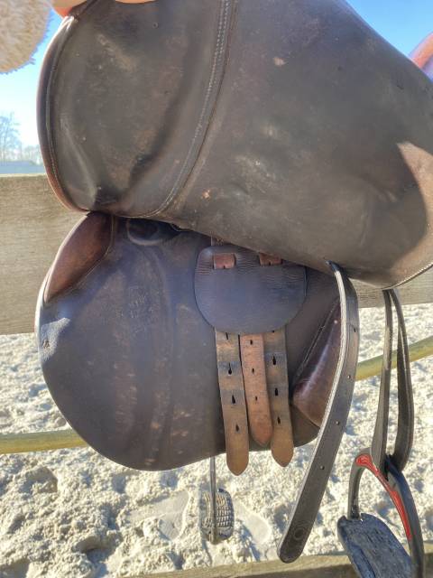 Sella da salto ostacoli Delgrange  17" - 2005